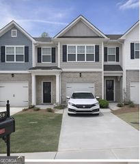 68 Chastain Circle, Newnan, GA 30263