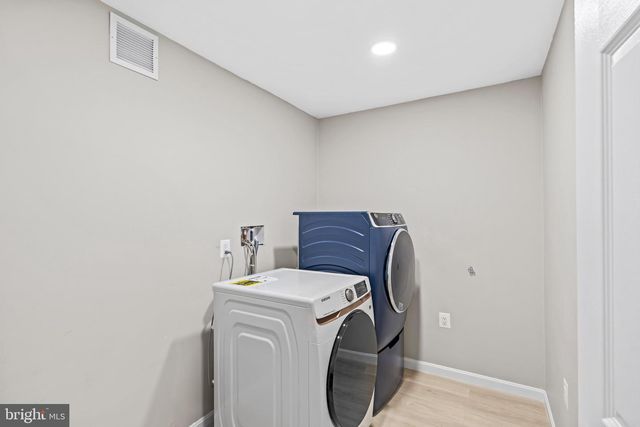 20317 VERMEER ST, Ashburn, VA 20147