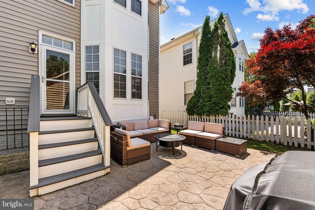 20317 VERMEER ST, Ashburn, VA 20147