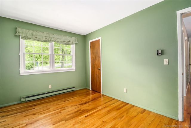 31 Buckingham Road, New Milford, CT 06776