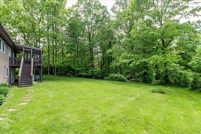 31 Buckingham Road, New Milford, CT 06776