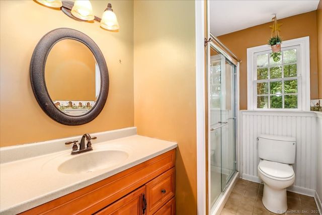 31 Buckingham Road, New Milford, CT 06776