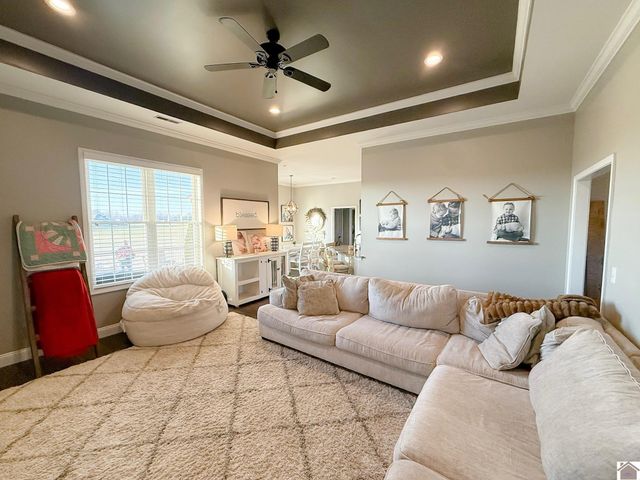 1490 Falcons Ridge Blvd, Paducah, KY 42001