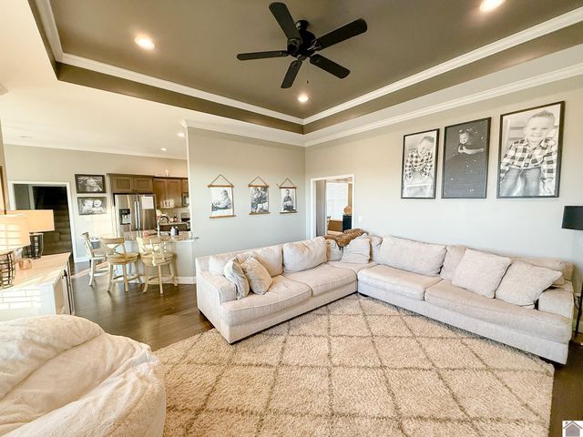 1490 Falcons Ridge Blvd, Paducah, KY 42001