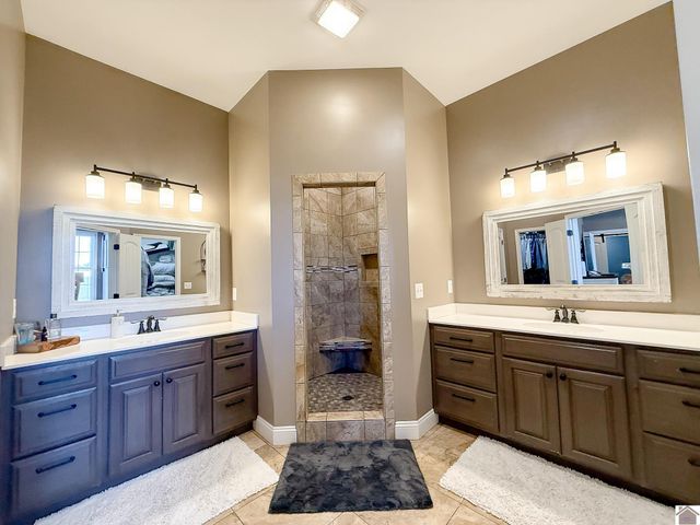 1490 Falcons Ridge Blvd, Paducah, KY 42001