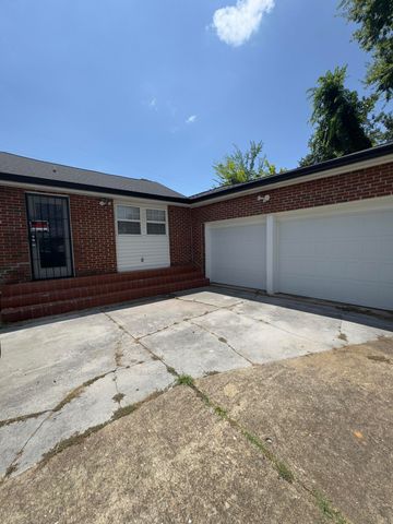 2025 Rawlings Street, Chattanooga, TN 37406