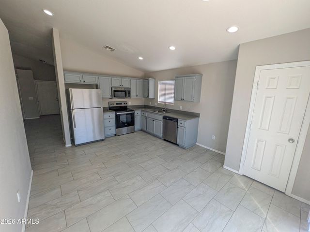 11703 W MADERO Drive, Arizona City, AZ 85123