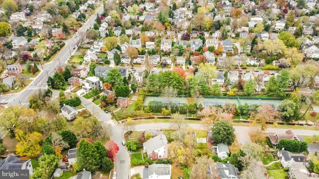 4902 GREENWAY DR, Bethesda, MD 20816