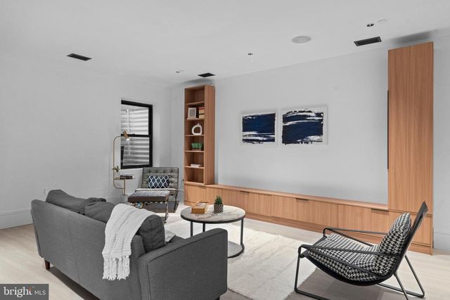 4902 GREENWAY DR, Bethesda, MD 20816