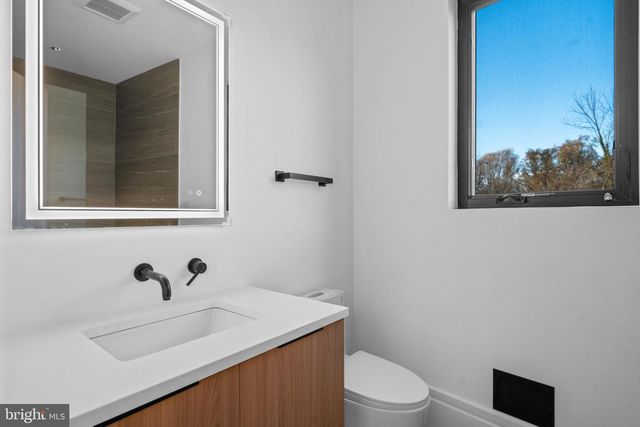 4902 GREENWAY DR, Bethesda, MD 20816