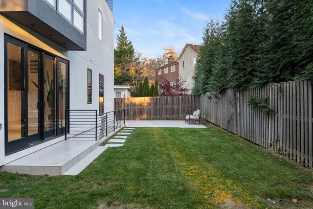 4902 GREENWAY DR, Bethesda, MD 20816
