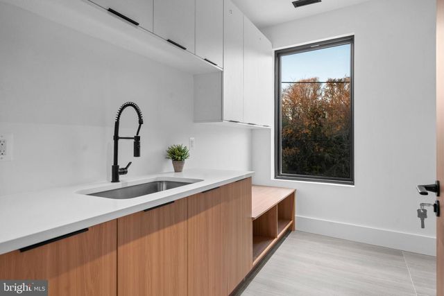 4902 GREENWAY DR, Bethesda, MD 20816