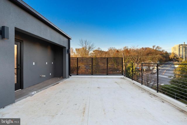 4902 GREENWAY DR, Bethesda, MD 20816