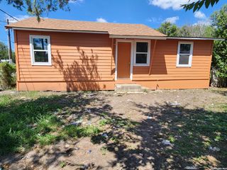 869 Crystal, San Antonio, TX 78211