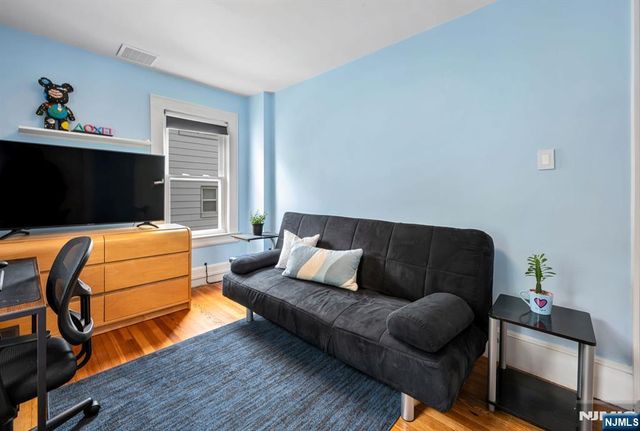 60 Mohr Avenue, Bloomfield, NJ 07003