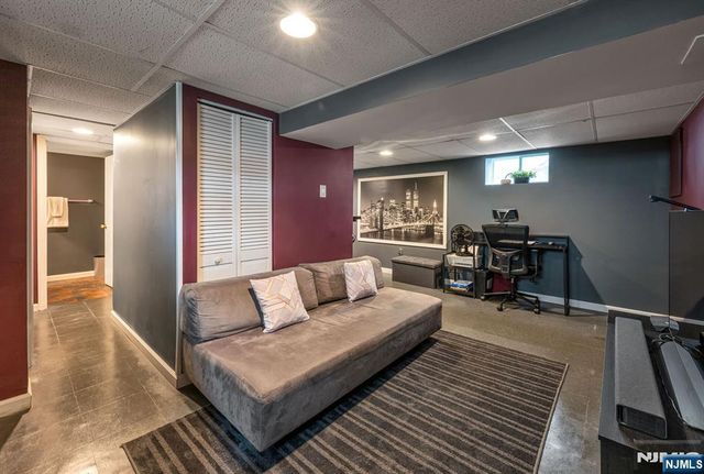 60 Mohr Avenue, Bloomfield, NJ 07003
