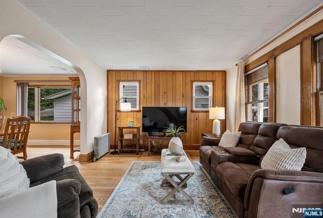 60 Mohr Avenue, Bloomfield, NJ 07003