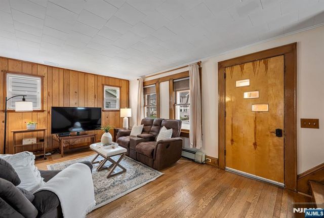 60 Mohr Avenue, Bloomfield, NJ 07003