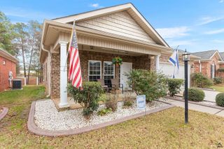 234 Cottage Circle, Byron, GA 31008