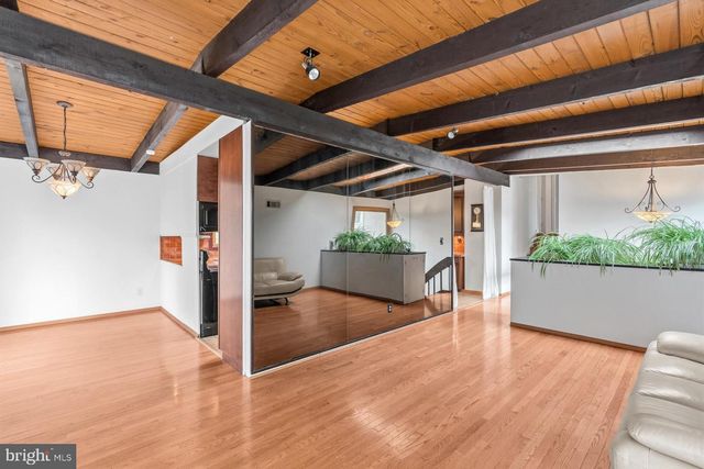 900 AZALEA DR, Rockville, MD 20850