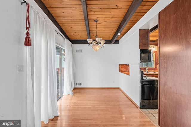 900 AZALEA DR, Rockville, MD 20850