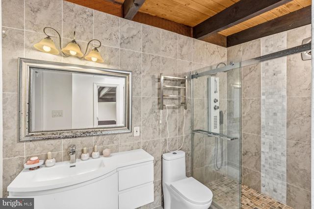 900 AZALEA DR, Rockville, MD 20850