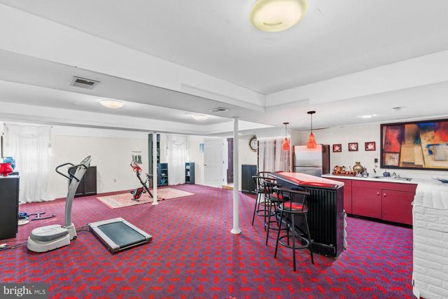 900 AZALEA DR, Rockville, MD 20850