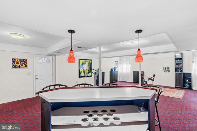 900 AZALEA DR, Rockville, MD 20850