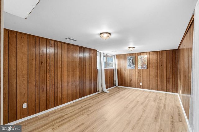 900 AZALEA DR, Rockville, MD 20850