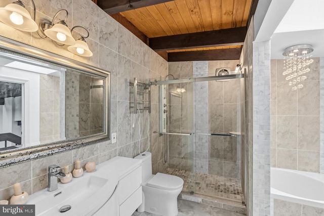 900 AZALEA DR, Rockville, MD 20850