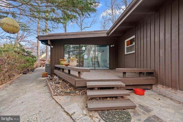 900 AZALEA DR, Rockville, MD 20850