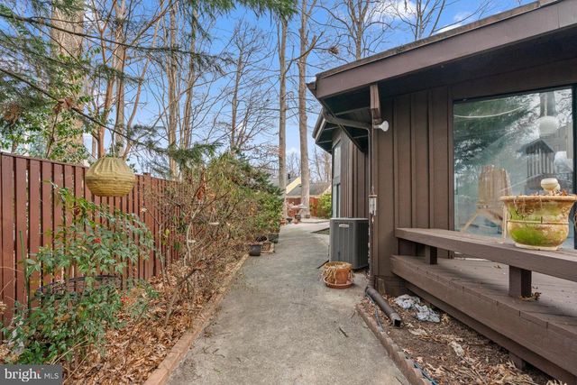 900 AZALEA DR, Rockville, MD 20850