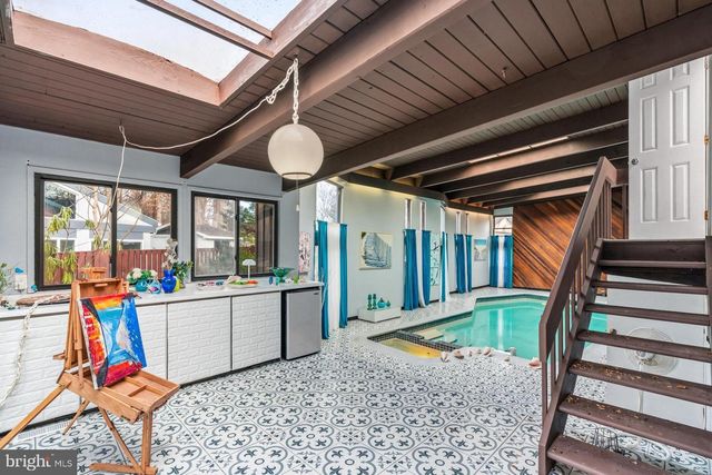 900 AZALEA DR, Rockville, MD 20850