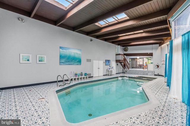 900 AZALEA DR, Rockville, MD 20850