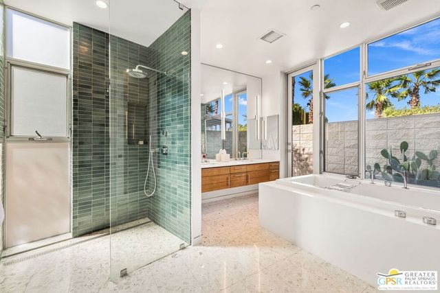 3075 Goldenrod Lane, Palm Springs, CA 92264