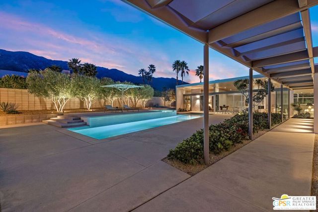 3075 Goldenrod Lane, Palm Springs, CA 92264