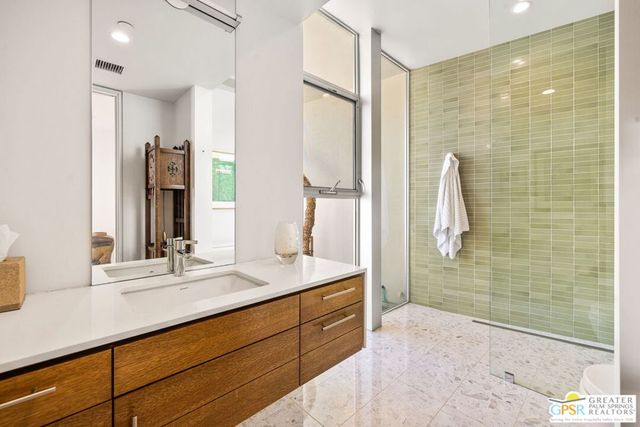 3075 Goldenrod Lane, Palm Springs, CA 92264