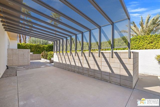 3075 Goldenrod Lane, Palm Springs, CA 92264