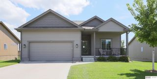 18595 Robin Drive, Gretna, NE 68136