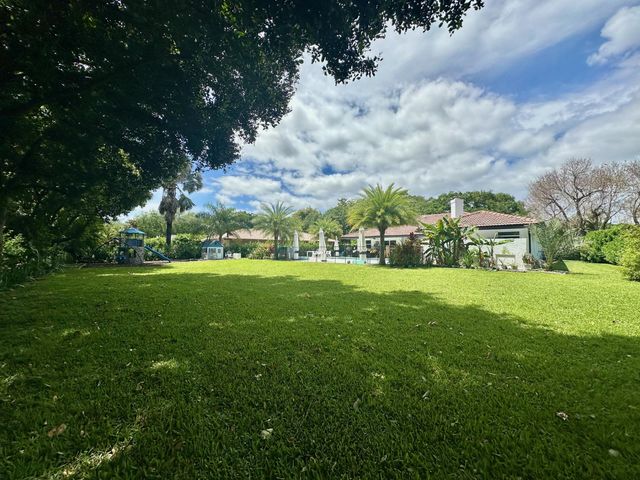 2804 Banyan Boulevard Circle NW, Boca Raton, FL 33431