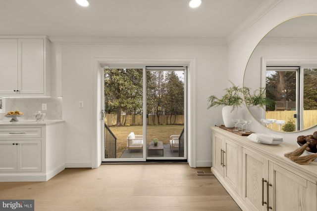 4827 SEDGWICK ST NW, Washington, DC 20016