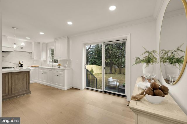 4827 SEDGWICK ST NW, Washington, DC 20016