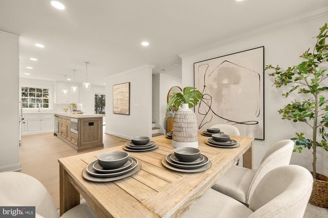 4827 SEDGWICK ST NW, Washington, DC 20016