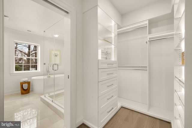 4827 SEDGWICK ST NW, Washington, DC 20016