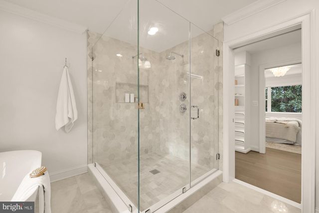 4827 SEDGWICK ST NW, Washington, DC 20016