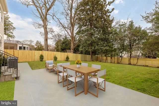 4827 SEDGWICK ST NW, Washington, DC 20016