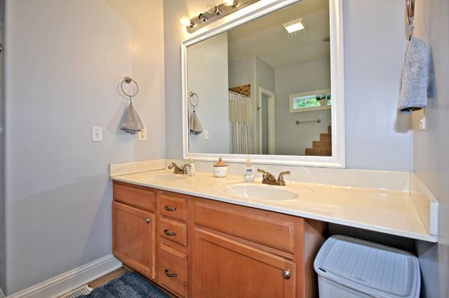 1783 Friendship Rd, Cross Plains, TN 37049