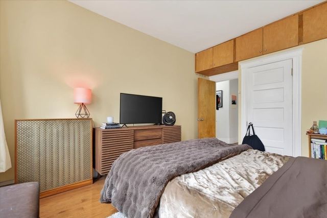 19 Royal St 6, Boston, MA 02134