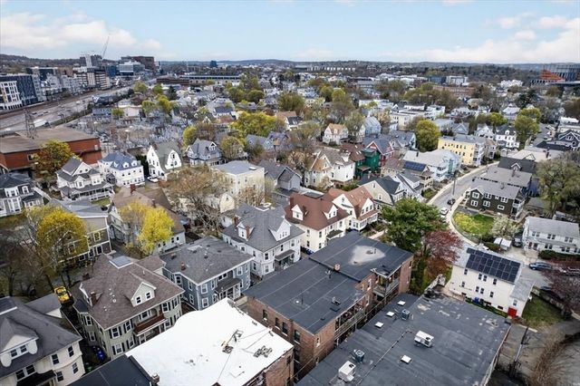 19 Royal St 6, Boston, MA 02134