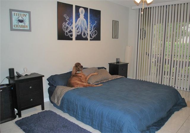 9867 NW 1st Court, Plantation, FL 33324